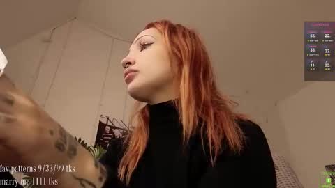 Snapshot of violetvio1ator chatting on October 6, 4:40 am Dommy mommy online show from October 6, 4:40 am