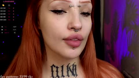 Snapshot of violetvio1ator chatting on January 3, 8:01 pm Dommy mommy online show from January 3, 8:01 pm