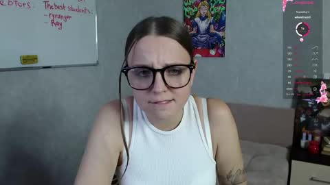 Snapshot of violetwin chatting on October 16, 5:26 pm Violet online show from October 16, 5:26 pm