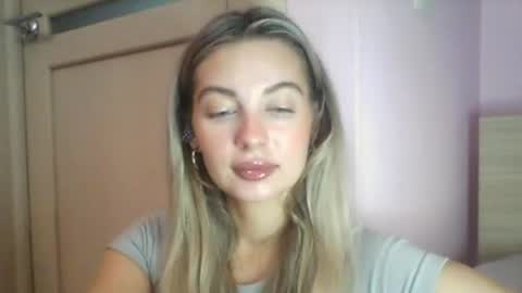 emma online show from July 24, 9:29 am