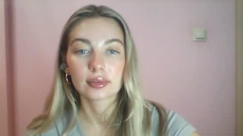 emma online show from July 28, 8:52 pm