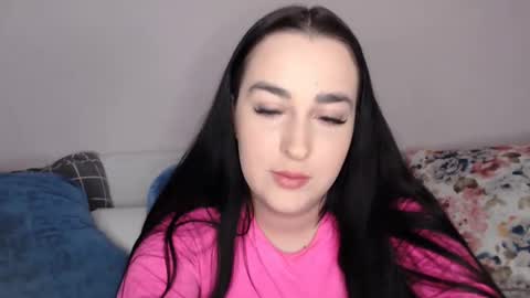 Snapshot of vitalina_freedom chatting on December 4, 1:31 pm Vitalina online show from December 4, 1:31 pm