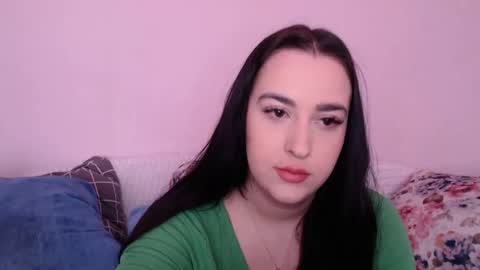 Snapshot of vitalina_freedom chatting on December 14, 9:29 am Vitalina online show from December 14, 9:29 am