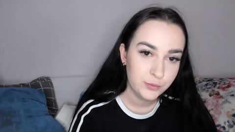 Snapshot of vitalina_freedom chatting on December 6, 6:59 am Vitalina online show from December 6, 6:59 am
