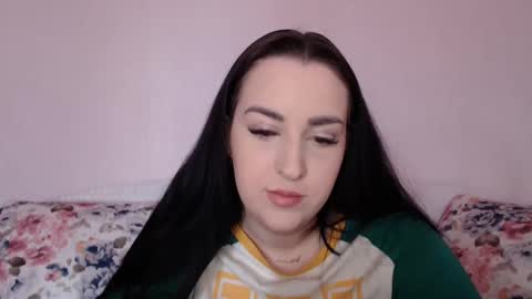Snapshot of vitalina_freedom chatting on February 5, 12:17 pm Vitalina online show from February 5, 12:17 pm