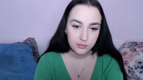 Snapshot of vitalina_freedom chatting on December 13, 12:28 pm Vitalina online show from December 13, 12:28 pm