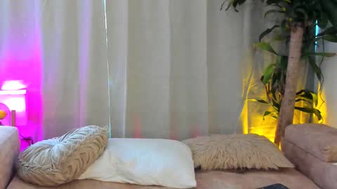 Vttoria online show from September 21, 2:05 pm