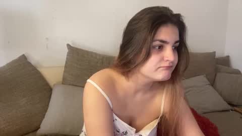 Snapshot of vivalenti_kiss chatting on October 3, 12:10 pm vivalenti_kiss online show from October 3, 12:10 pm