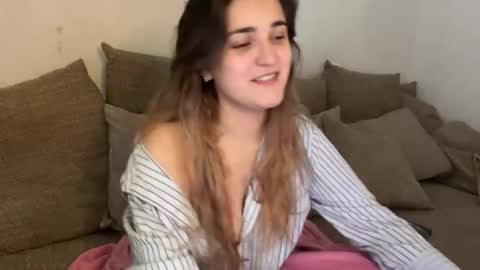 Snapshot of vivalenti_kiss chatting on September 18, 11:53 am vivalenti_kiss online show from September 18, 11:53 am