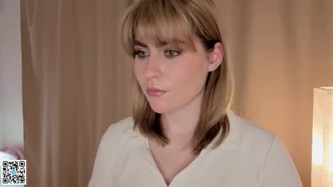 Snapshot of vivandellapenna chatting on October 11, 6:10 pm Melissa online show from October 11, 6:10 pm