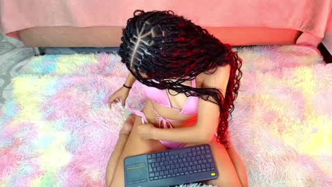 Snapshot of vivi_gh1 chatting on December 5, 3:48 am Vivi online show from December 5, 3:48 am