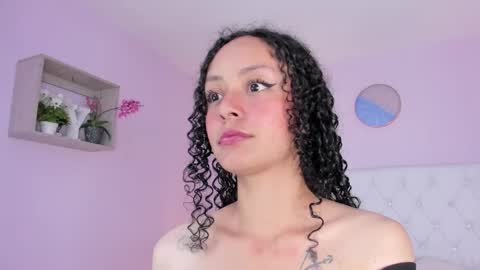 Vivi online show from February 1, 3:38 am