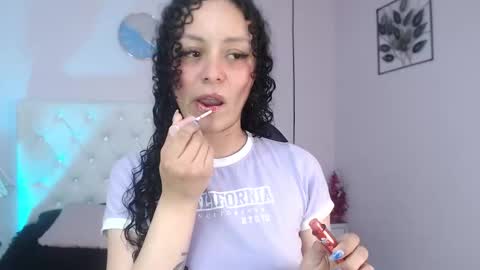 Snapshot of vivi_gh1 chatting on October 17, 5:10 am Vivi online show from October 17, 5:10 am