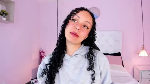 Vivi online show from November 15, 4:24 am