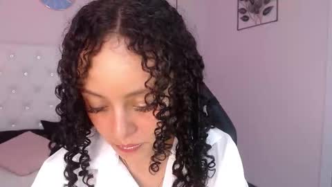 Snapshot of vivi_gh1 chatting on October 12, 4:48 am Vivi online show from October 12, 4:48 am