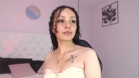 Snapshot of vivi_gh1 chatting on October 14, 3:31 am Vivi online show from October 14, 3:31 am