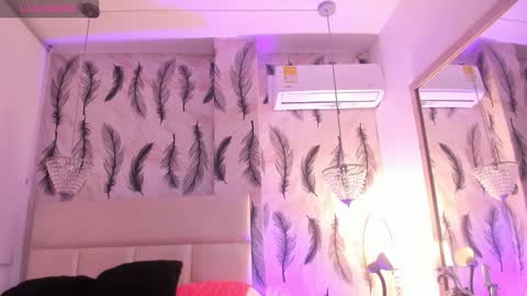 Snapshot of vivi_prinncess chatting on October 17, 11:19 pm Viviana online show from October 17, 11:19 pm