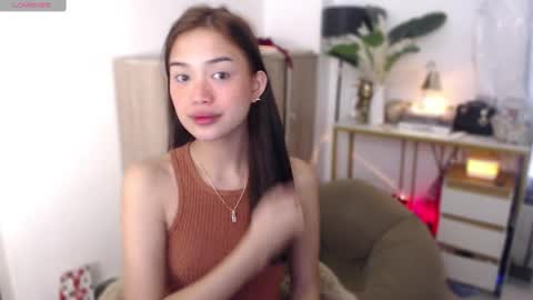 Snapshot of vivian_roberts chatting on October 12, 12:46 am Vivian online show from October 12, 12:46 am