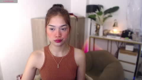 Snapshot of vivian_roberts chatting on October 17, 1:20 am Vivian online show from October 17, 1:20 am