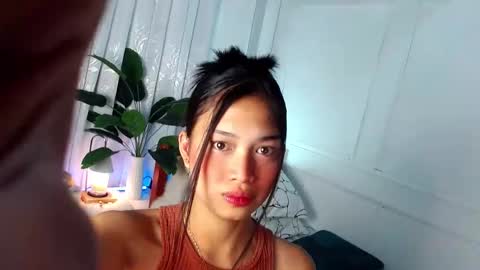 Snapshot of vivian_roberts chatting on February 1, 7:02 pm Vivian online show from February 1, 7:02 pm