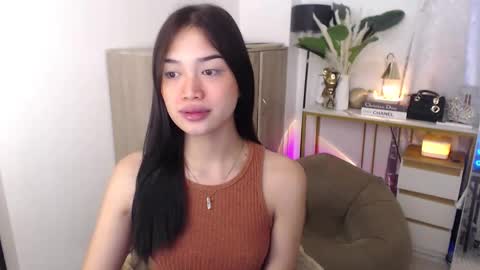 Snapshot of vivian_roberts chatting on September 20, 2:21 am Vivian online show from September 20, 2:21 am