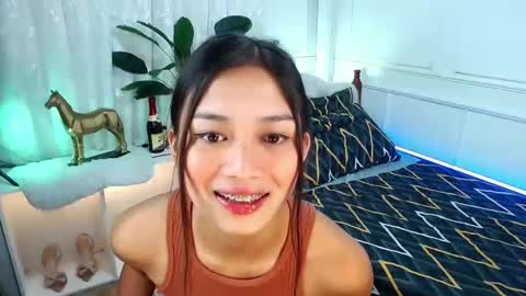Snapshot of vivian_roberts chatting on March 3, 10:18 pm Vivian online show from March 3, 10:18 pm