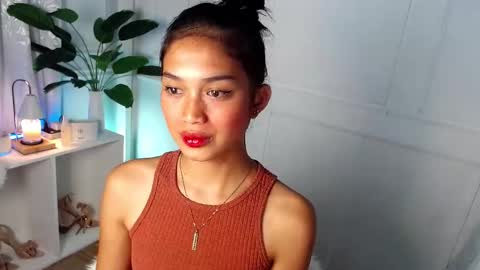 Snapshot of vivian_roberts chatting on January 29, 12:43 am Vivian online show from January 29, 12:43 am