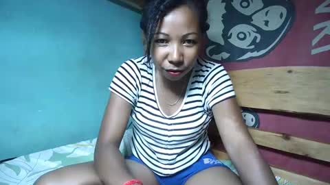 viviane0812 online show from March 5, 10:01 pm