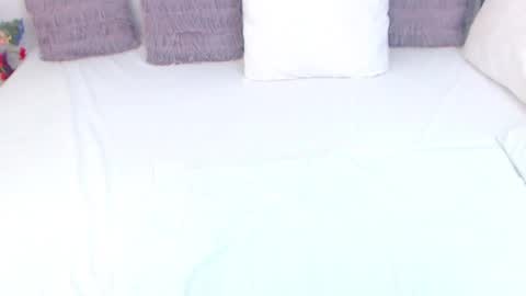 Snapshot of viviankiss chatting on December 2, 8:48 am Vivian online show from December 2, 8:48 am