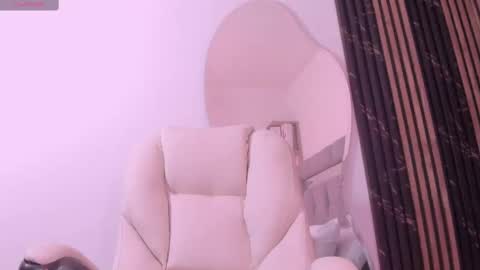 Vivi online show from October 15, 12:52 pm