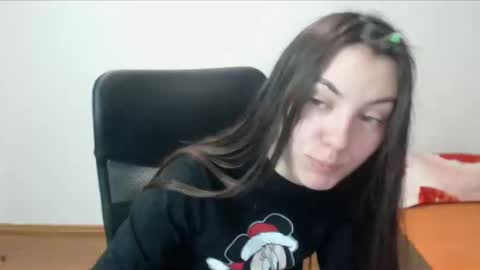 Snapshot of vivianngray chatting on December 14, 5:25 pm Vivian Gray online show from December 14, 5:25 pm