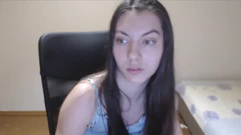 Snapshot of vivianngray chatting on December 25, 11:53 pm Vivian Gray online show from December 25, 11:53 pm