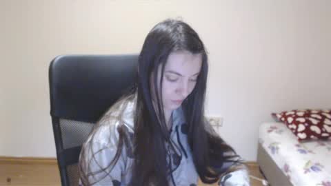 Snapshot of vivianngray chatting on January 12, 7:42 pm Vivian Gray online show from January 12, 7:42 pm