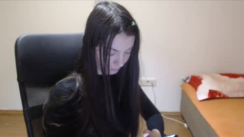 Snapshot of vivianngray chatting on December 13, 2:49 pm Vivian Gray online show from December 13, 2:49 pm