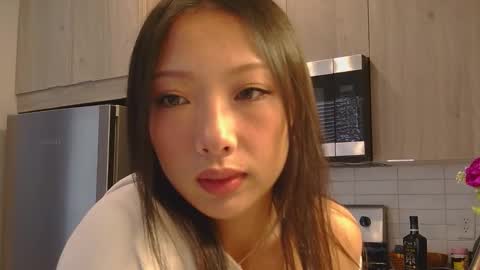 vivianwinters online show from October 18, 9:16 pm