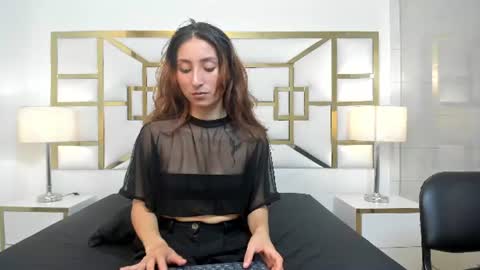 Viviene online show from July 22, 4:13 am