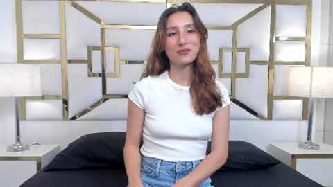Viviene online show from July 25, 3:57 am