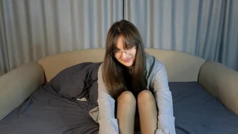 Snapshot of vivyboo111 chatting on September 18, 8:29 pm vivyboo111 online show from September 18, 8:29 pm