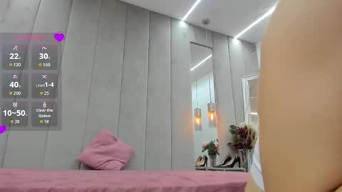 von_dee online show from October 20, 6:05 am