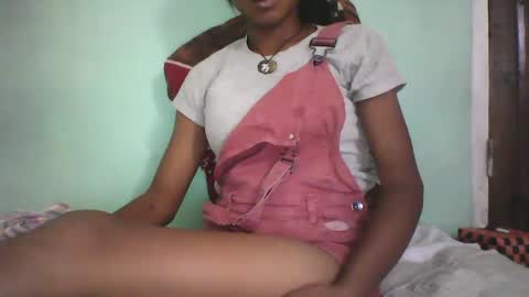 vounialdy online show from February 14, 3:47 pm