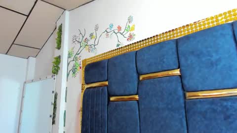 skay online show from November 17, 8:09 pm