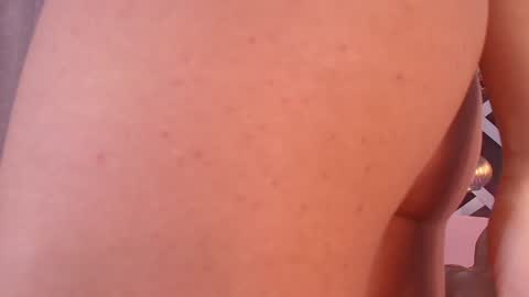 Snapshot of vvioleta_ chatting on December 27, 3:09 am Violeta online show from December 27, 3:09 am