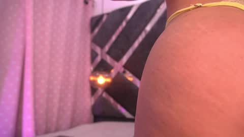 Snapshot of vvioleta_ chatting on February 23, 3:07 am Violeta online show from February 23, 3:07 am