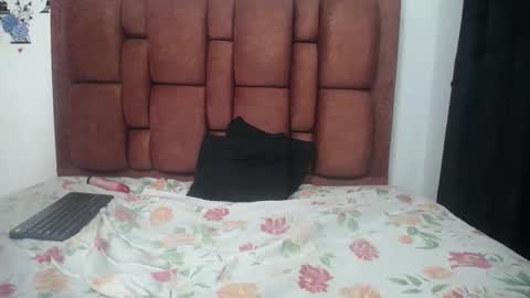 Zafiroo online show from February 21, 6:36 am