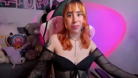 Snapshot of waifu_aika chatting on March 4, 10:16 pm AIKA online show from March 4, 10:16 pm