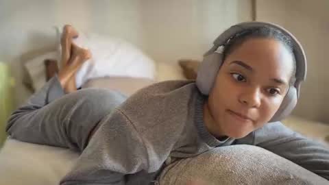 Layla friends call me Koko online show from September 23, 4:16 pm