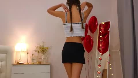 Wendy. Hello Honeys Ill see you 2nd 5th 7th this week love you3 online show from February 17, 7:01 pm