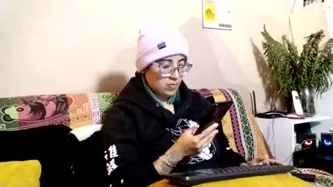 Snapshot of waningrosee chatting on September 27, 10:28 pm Waningrose Lu online show from September 27, 10:28 pm
