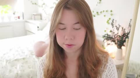 Snapshot of watermelon_sugar_ chatting on September 26, 10:24 am Tess Pls support me with Can we reach 155 my favorite number online show from September 26, 10:24 am