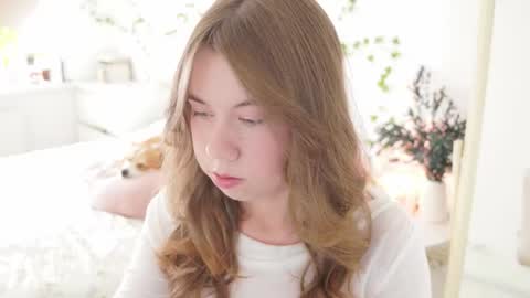 Snapshot of watermelon_sugar_ chatting on October 1, 10:09 am Tess Pls support me with Can we reach 155 my favorite number online show from October 1, 10:09 am